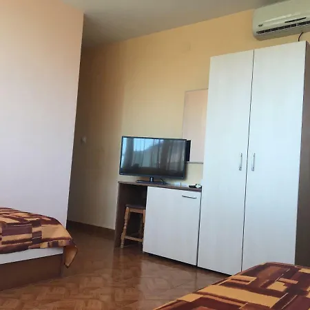 Tonus Gæstehus Obzor